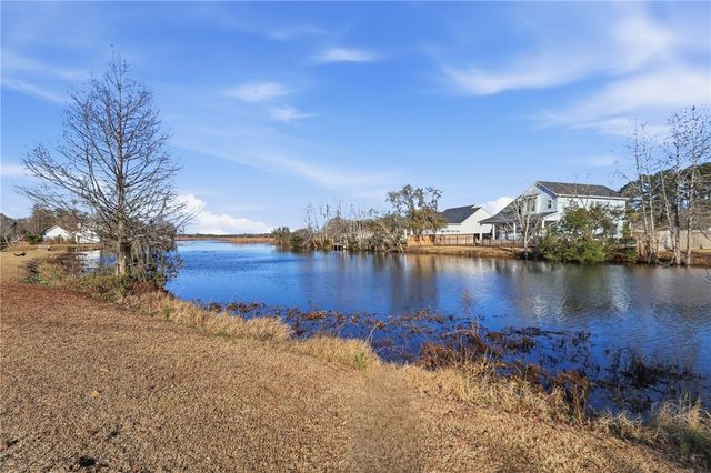 326 Lake Shore Drive, Midway, GA 31320