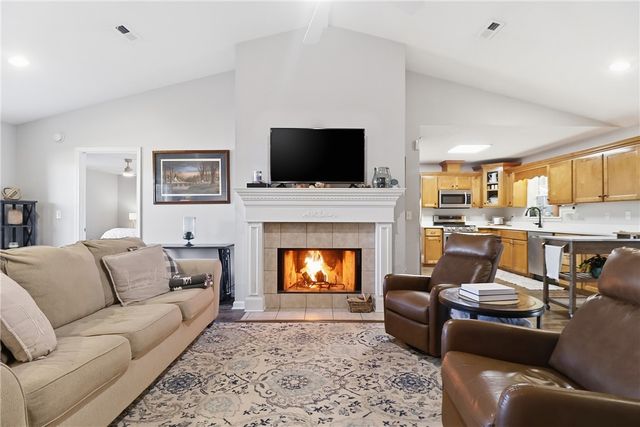 326 Lake Shore Drive, Midway, GA 31320