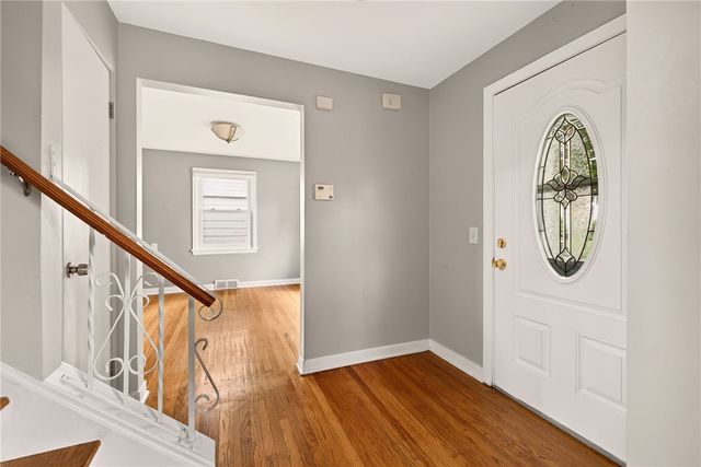 240 Rawlinson Road, Irondequoit, NY 14617