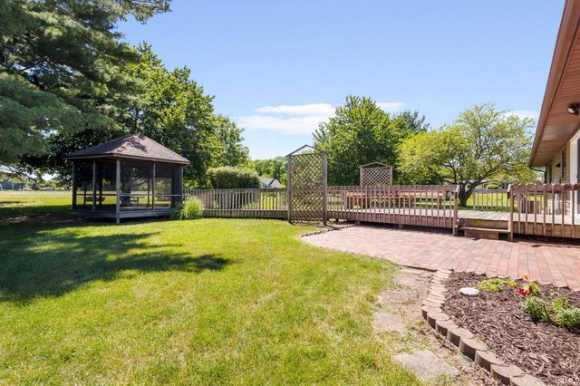 57302 Peggy Drive, South Bend, IN 46619