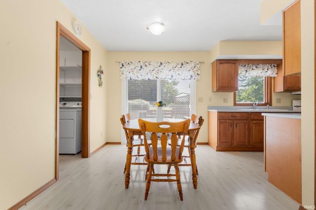 57302 Peggy Drive, South Bend, IN 46619