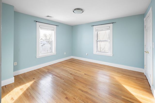 6 Porter St. 6, Woburn, MA 01801