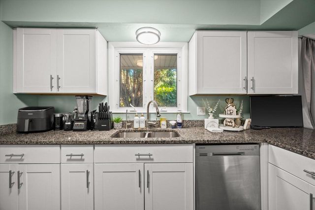 5817 S Quality AVENUE, Cudahy, WI 53110