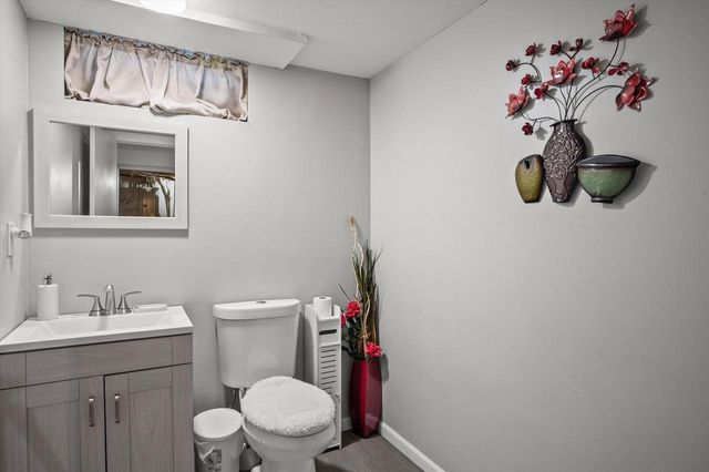 5817 S Quality AVENUE, Cudahy, WI 53110