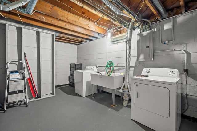 5817 S Quality AVENUE, Cudahy, WI 53110