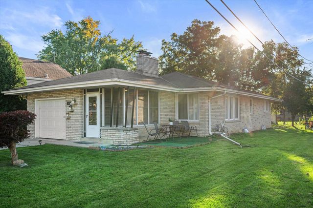 5817 S Quality AVENUE, Cudahy, WI 53110