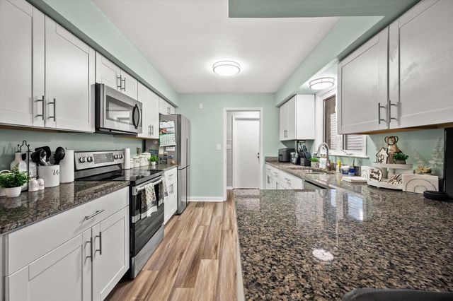 5817 S Quality AVENUE, Cudahy, WI 53110