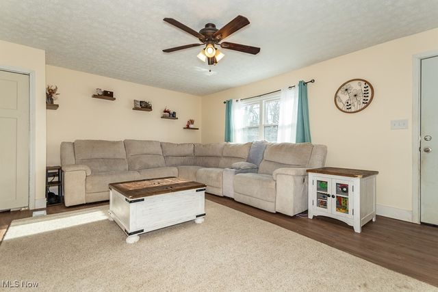 7634 Pinehurst Drive, Mentor On The Lake, OH 44060