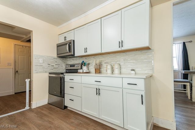 7634 Pinehurst Drive, Mentor On The Lake, OH 44060