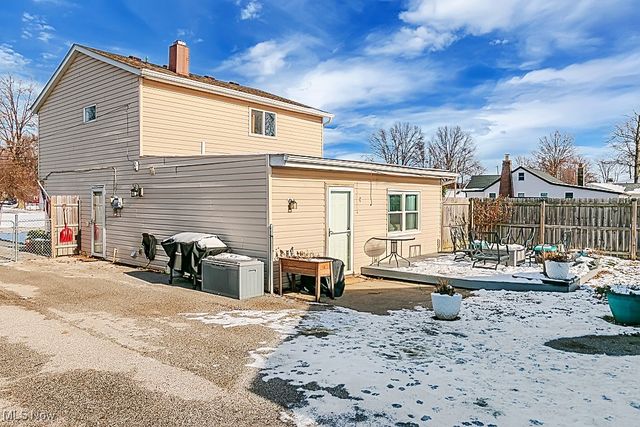 7634 Pinehurst Drive, Mentor On The Lake, OH 44060