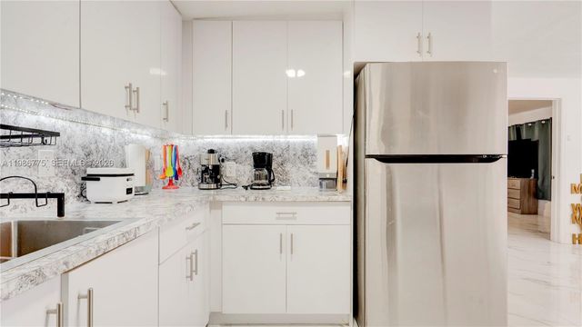 10529 NW 35th Ave, Miami, FL 33147