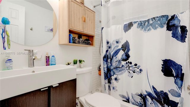 10529 NW 35th Ave, Miami, FL 33147