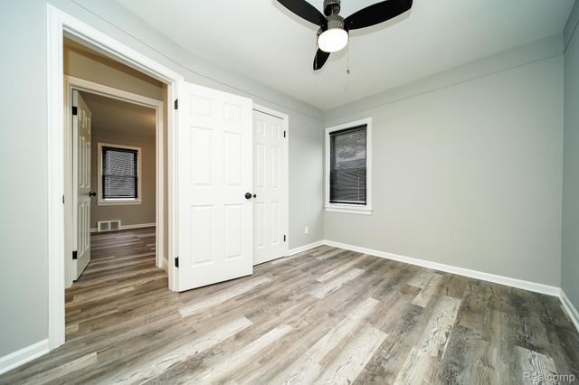 8221 Coolidge, Center Line, MI 48015