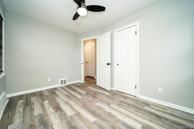 8221 Coolidge, Center Line, MI 48015