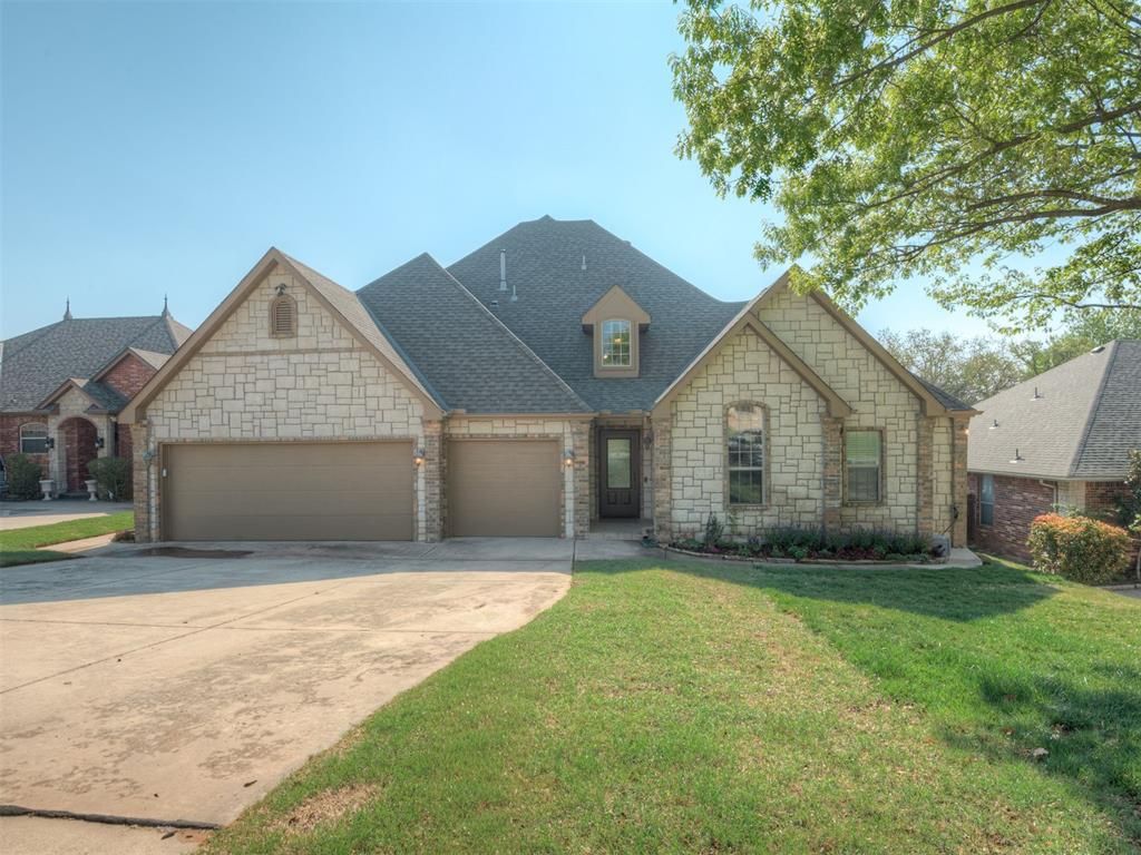 3048 Garden Vista, Edmond, OK 73034