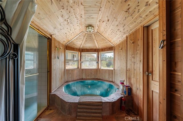 38080 Ribbonwood Lane, Mountain Center, CA 92561