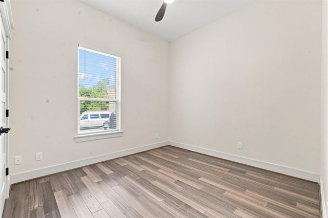 2218 South Street, Houston, TX 77009