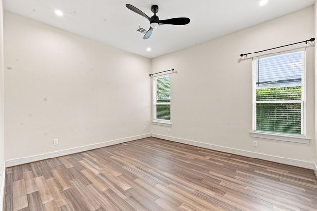 2218 South Street, Houston, TX 77009