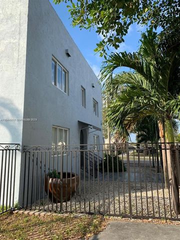 2500 NE 192nd Street, Miami, FL 33180