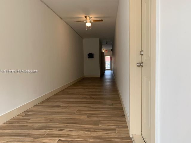 2500 NE 192nd Street, Miami, FL 33180