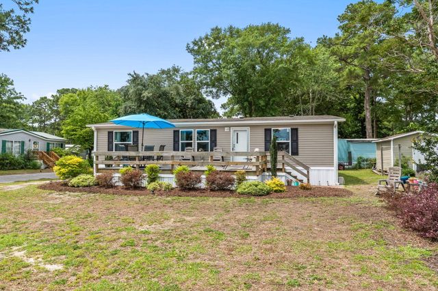 1617 Crystal Lake Dr., Myrtle Beach, SC 29575