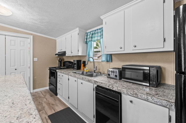 1617 Crystal Lake Dr., Myrtle Beach, SC 29575