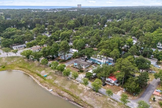 1617 Crystal Lake Dr., Myrtle Beach, SC 29575