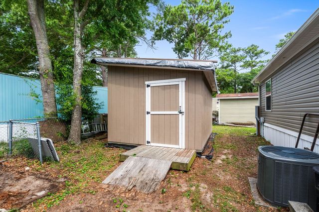 1617 Crystal Lake Dr., Myrtle Beach, SC 29575