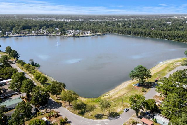 1617 Crystal Lake Dr., Myrtle Beach, SC 29575