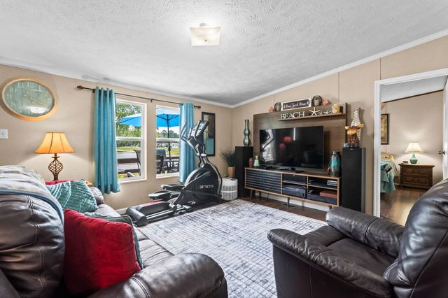 1617 Crystal Lake Dr., Myrtle Beach, SC 29575