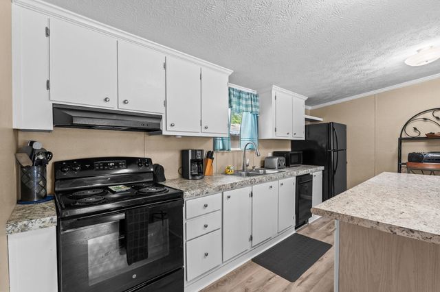 1617 Crystal Lake Dr., Myrtle Beach, SC 29575
