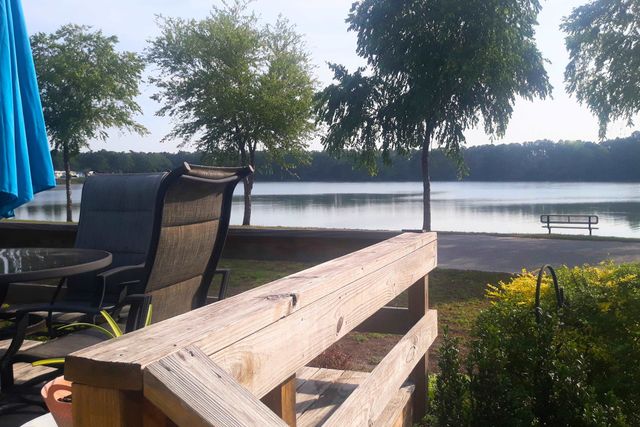 1617 Crystal Lake Dr., Myrtle Beach, SC 29575