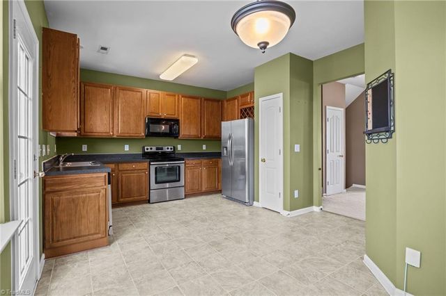 4143 Tarrant Trace Circle, High Point, NC 27265
