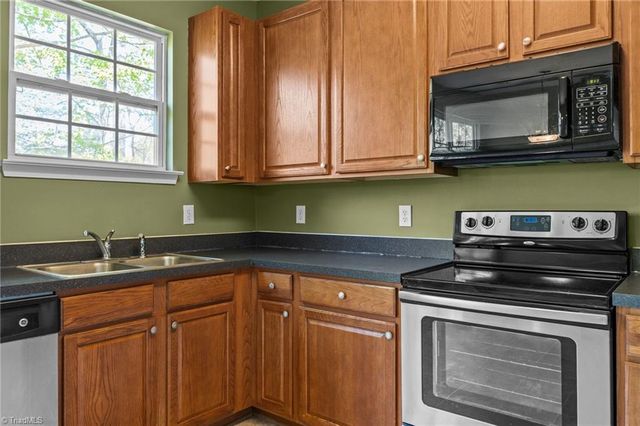 4143 Tarrant Trace Circle, High Point, NC 27265