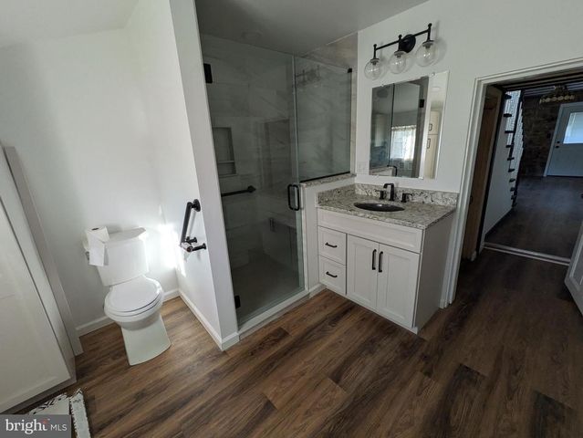 8690 JONESTOWN RD, Grantville, PA 17028