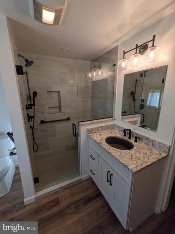8690 JONESTOWN RD, Grantville, PA 17028