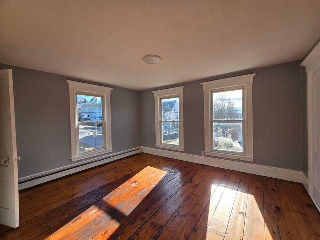 452 Manchester Street, Manchester, NH 03103