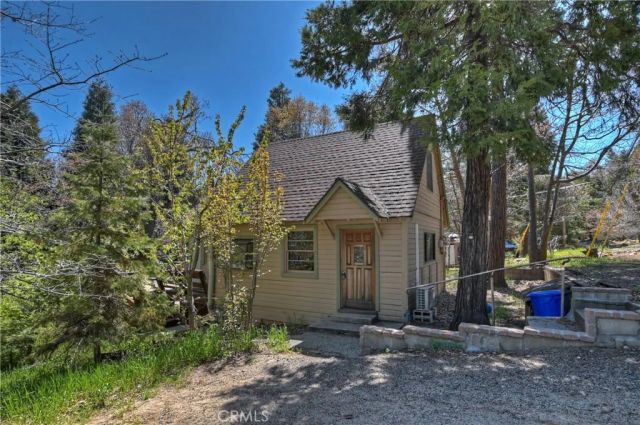1262 Bear Springs Road, Rimforest, CA 92378