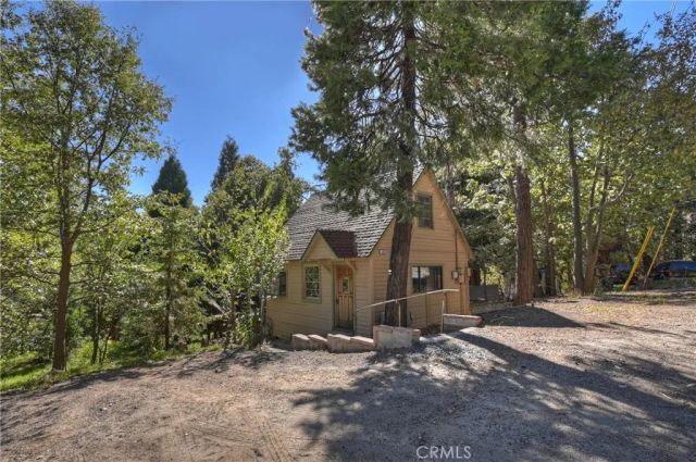 1262 Bear Springs Road, Rimforest, CA 92378