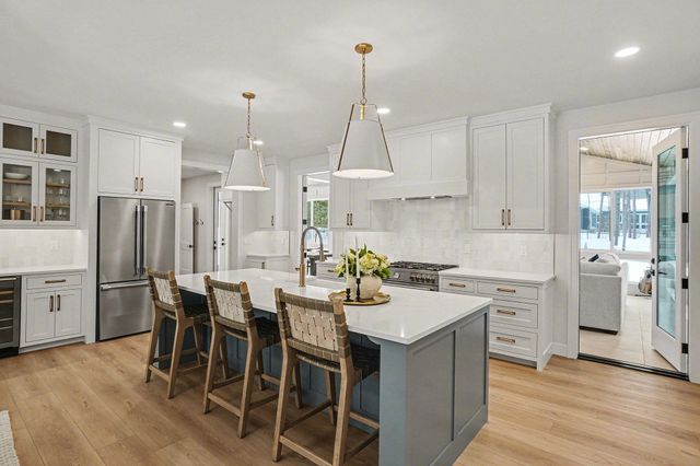 14805 Crest View Court, South Haven Twp, MI 49090