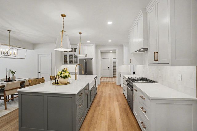 14805 Crest View Court, South Haven Twp, MI 49090