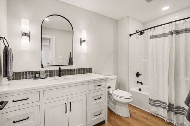 14805 Crest View Court, South Haven Twp, MI 49090