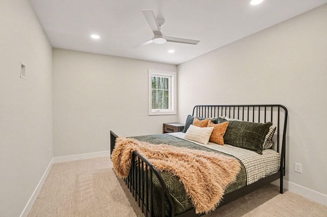 14805 Crest View Court, South Haven Twp, MI 49090