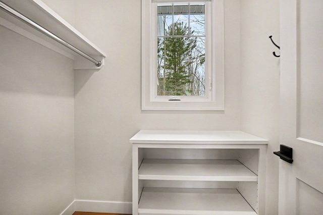 14805 Crest View Court, South Haven Twp, MI 49090