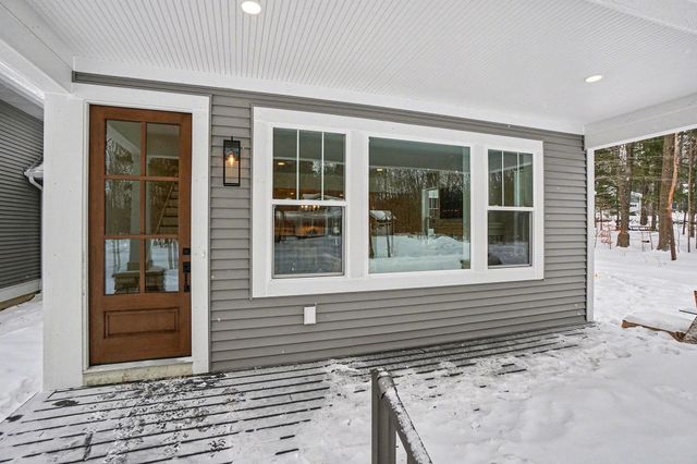 14805 Crest View Court, South Haven Twp, MI 49090