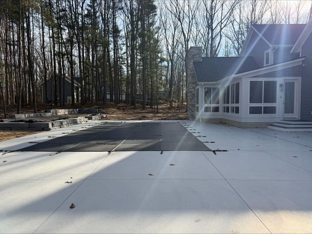 14805 Crest View Court, South Haven Twp, MI 49090