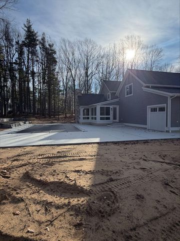 14805 Crest View Court, South Haven Twp, MI 49090