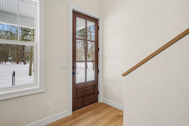 14805 Crest View Court, South Haven Twp, MI 49090