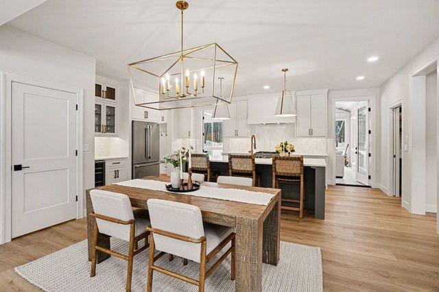 14805 Crest View Court, South Haven Twp, MI 49090