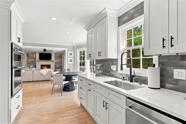 5179 Meadowlake Drive, Dunwoody, GA 30338